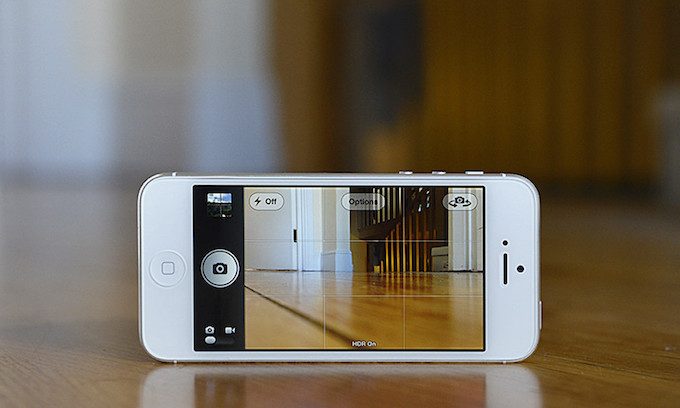 Ios Iphoneのカメラを起動しても真っ暗で撮影できない原因と解決策